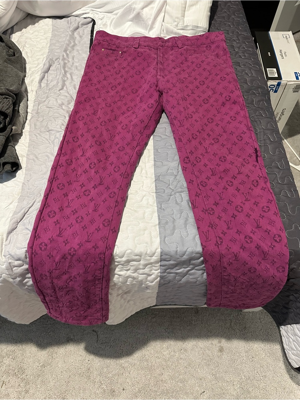 Louis Vuitton jeans in Plum with Navy Label